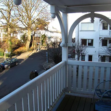 Apartment Laetitia 8 Binz