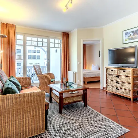 Apartment Laetitia 8 Binz